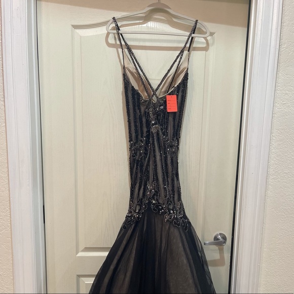 Evening gown✨ - Picture 7 of 10